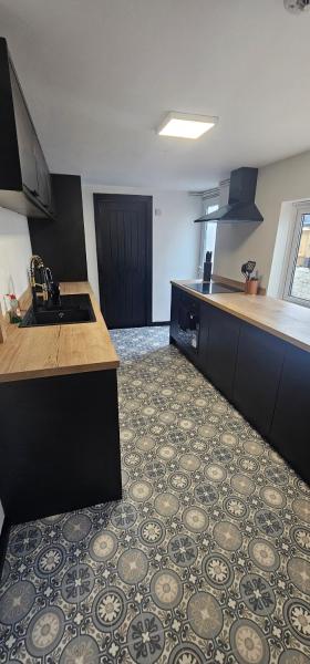 Renovated, 4 Bed 2 Bath - Close to Hospital & Town